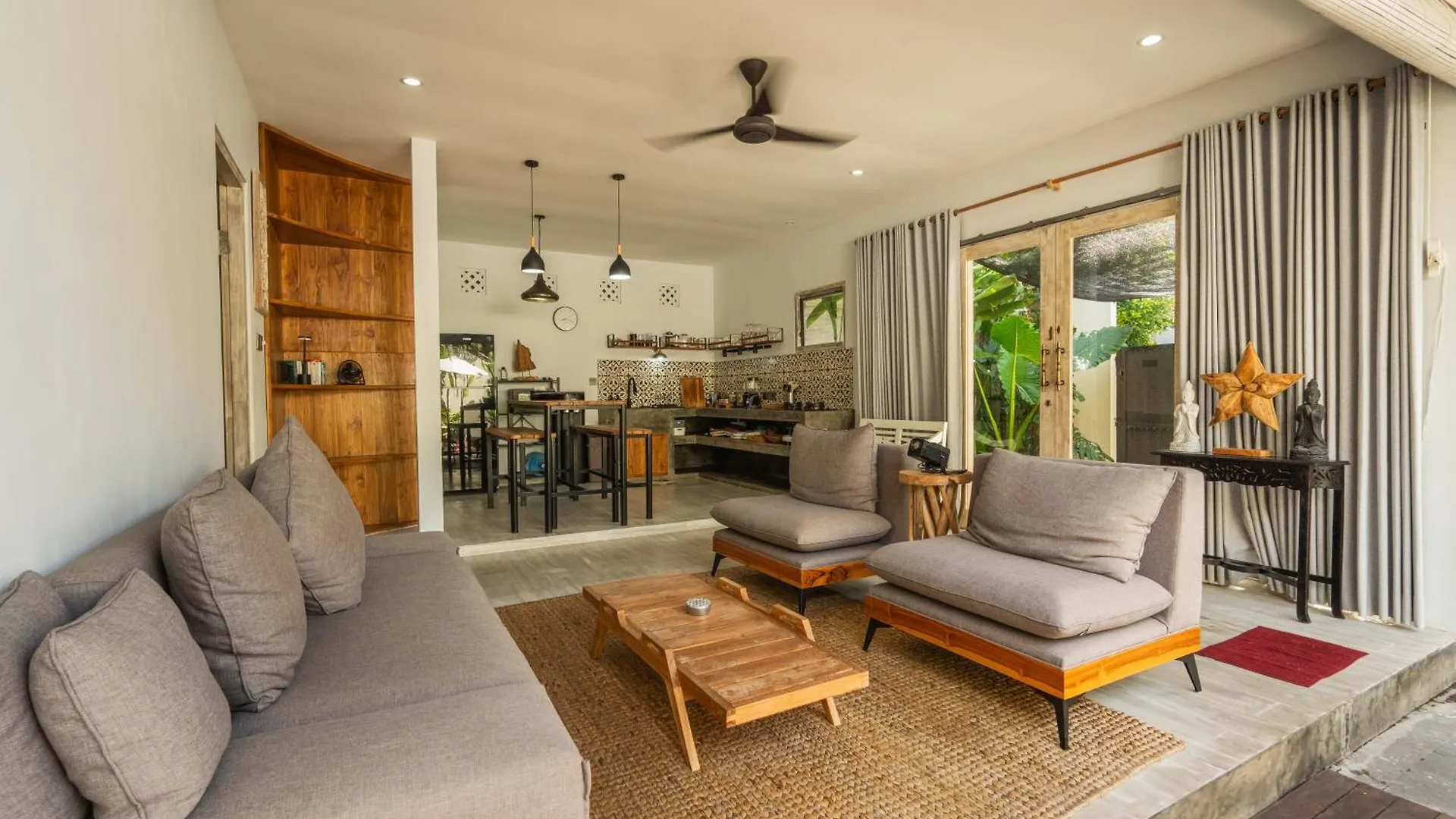 Lovely 1 Bedroom Villa Walking Distance To The Beach Seminyak  Indonesia